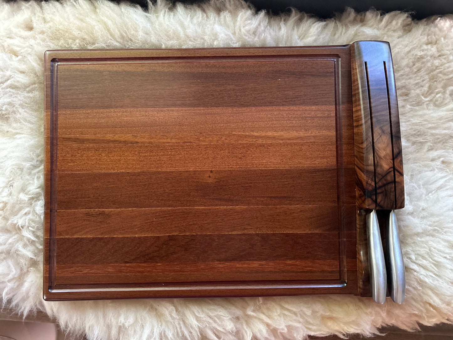 Cutting Board with Knives